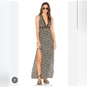 WYLDR Black & Cream Flowers V-Neck Maxi Dress with Slits - Small